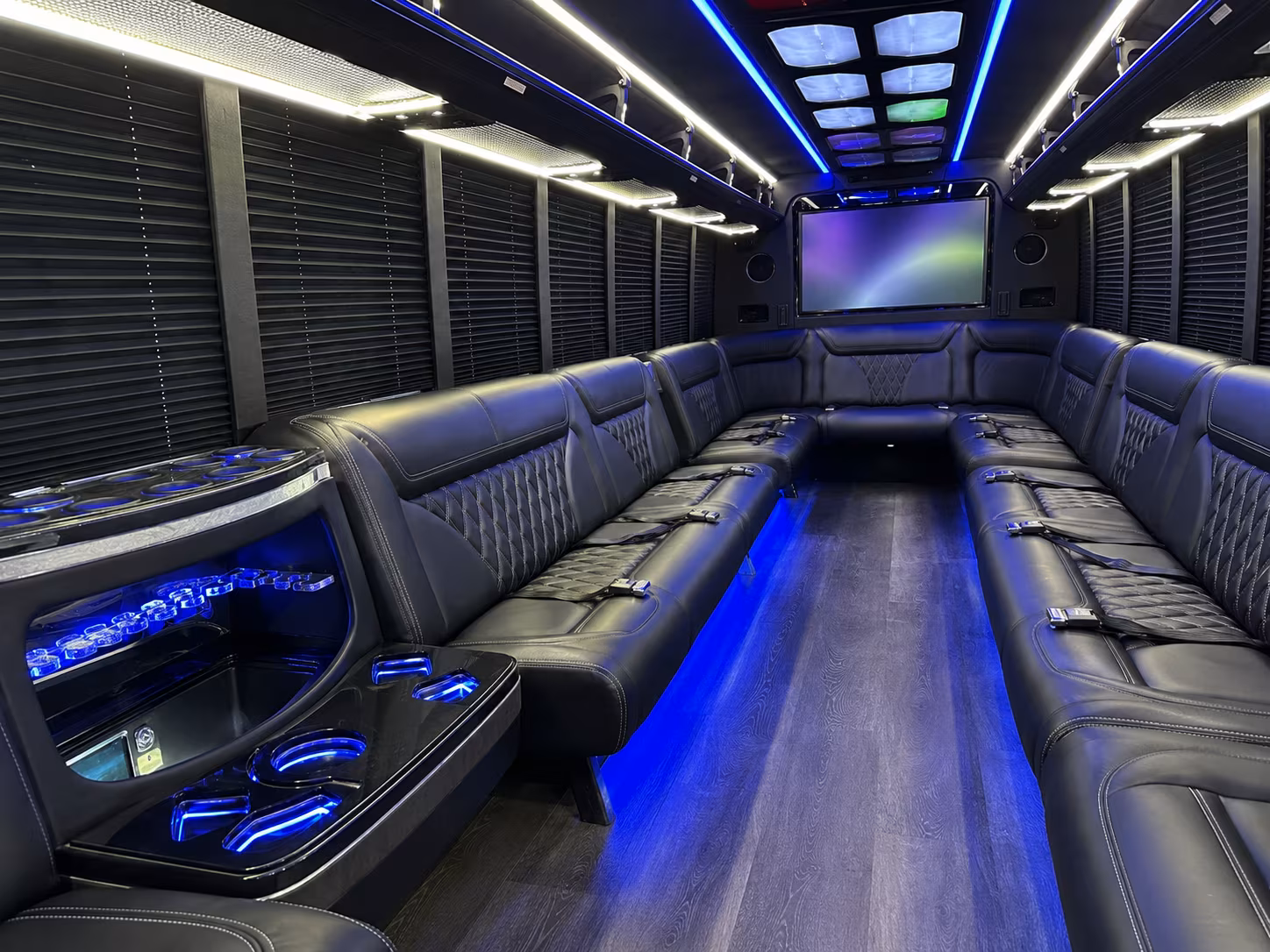 missouri city 20 passenger party bus inside