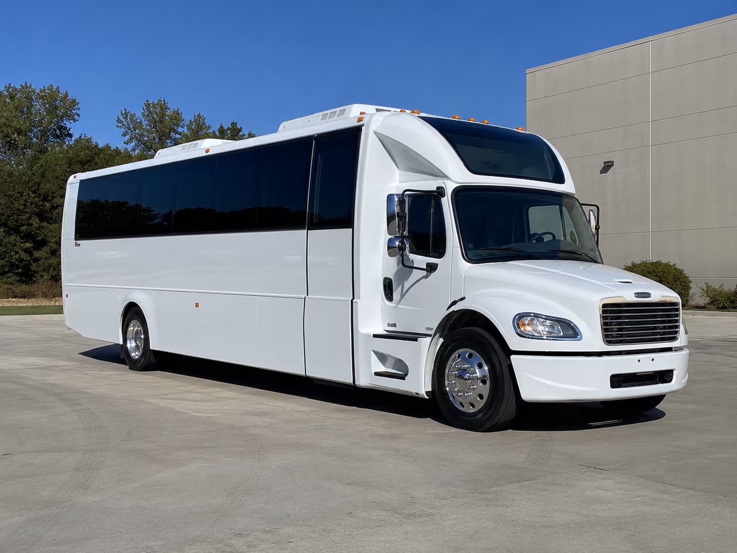 missouri city 28 passenger party bus
