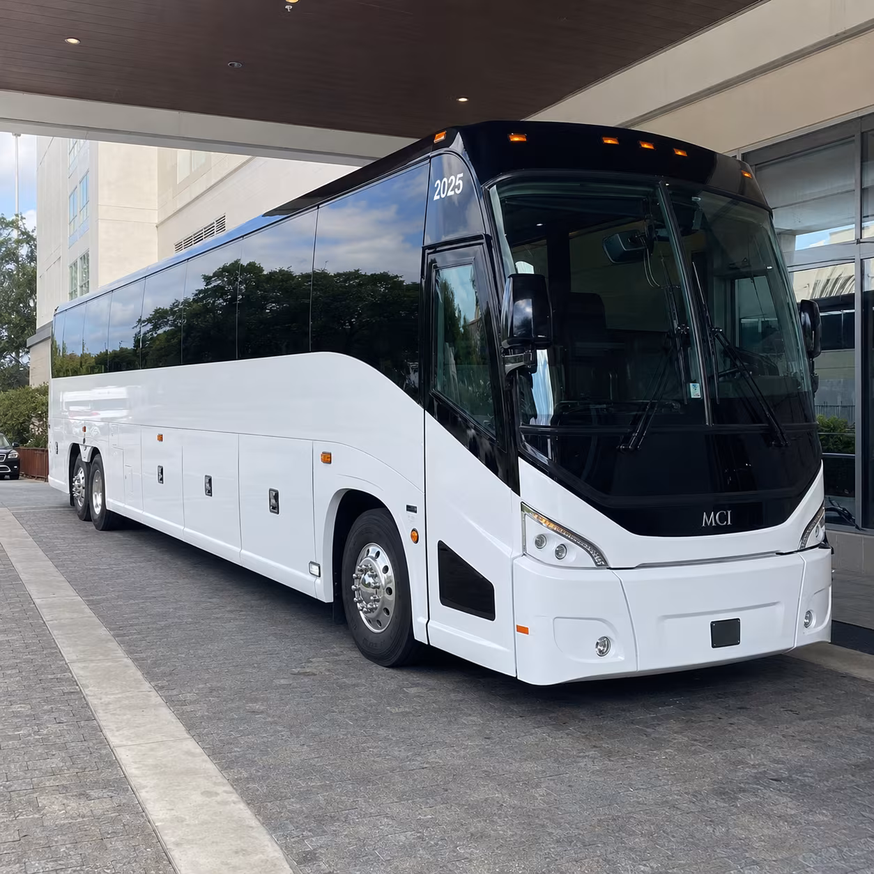 missouri city 54 passenger charter bus