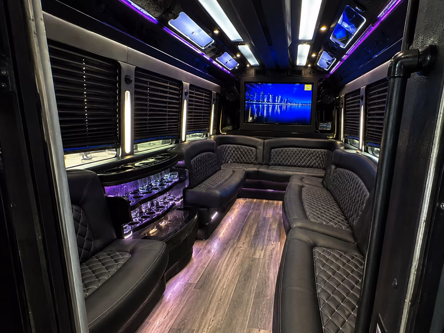 missouri city quinceanera sweet 16 party bus rental