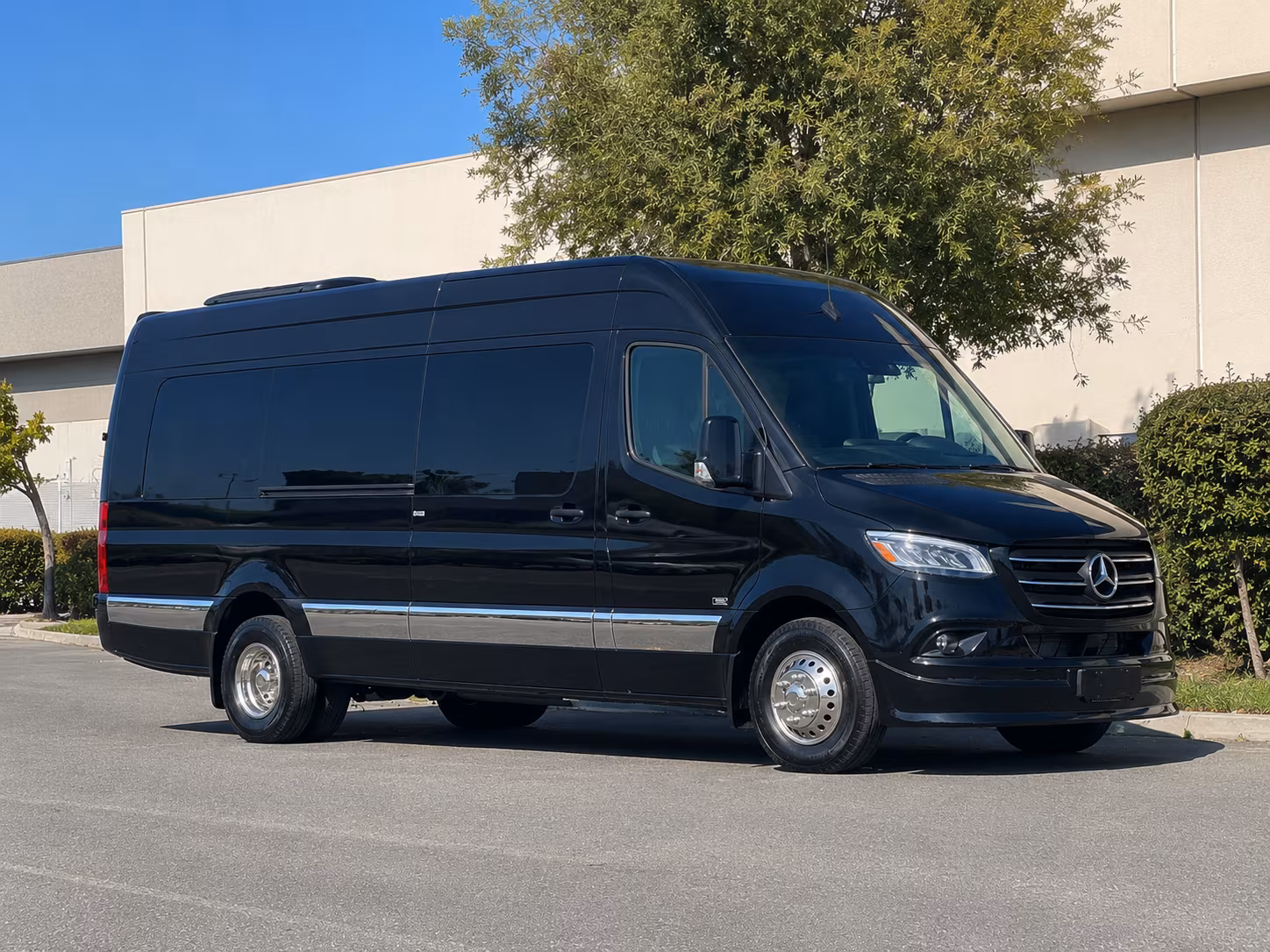sprinter van and minibus wine tours around the houston area